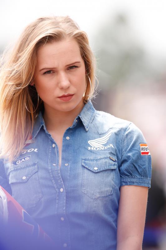 Paddock Girl Moto GP 2015 GP Assen Belanda