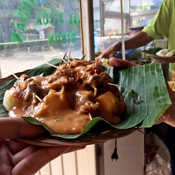 Sate Padang Yal M Ica daerah Pasar Santa Jaksel