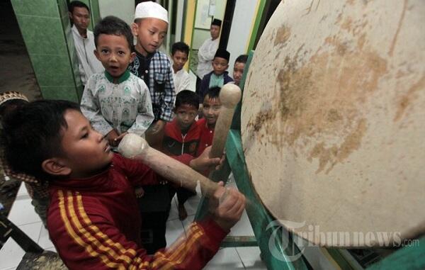 Momen-Momen Di Masjid yang Ngangenin Saat Masa Kecil