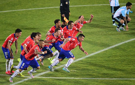 Kalahkan Argentina, Chile Juara Copa America 2015!