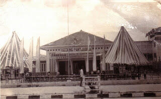 Foto-foto indonesia yang langka dari tahun 1880 sampai 1988...