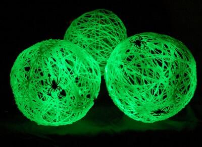 Yuk Membuat Lampion Glow In The Dark