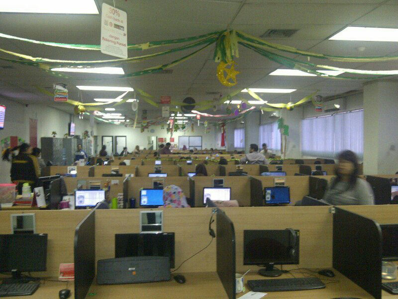dibutuhkan staff callcenter (out calling) untuk dibulan agustus