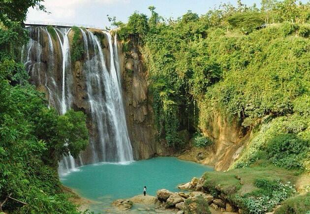 Yang suka Travelling masuk, Air Terjun Indonesia yang Jarang Dikunjungi Orang