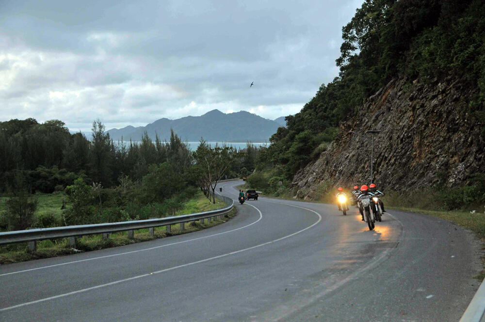 (BEAUTIFUL ACEH) PESONA KEINDAHAN PUNCAK GEURUTEE, ACEH JAYA