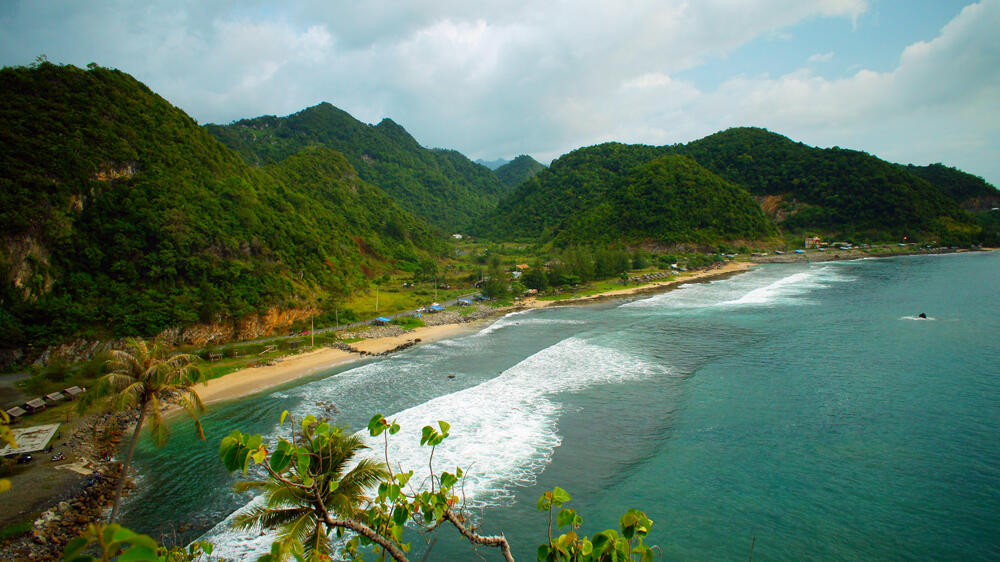 (BEAUTIFUL ACEH) PESONA KEINDAHAN PUNCAK GEURUTEE, ACEH JAYA