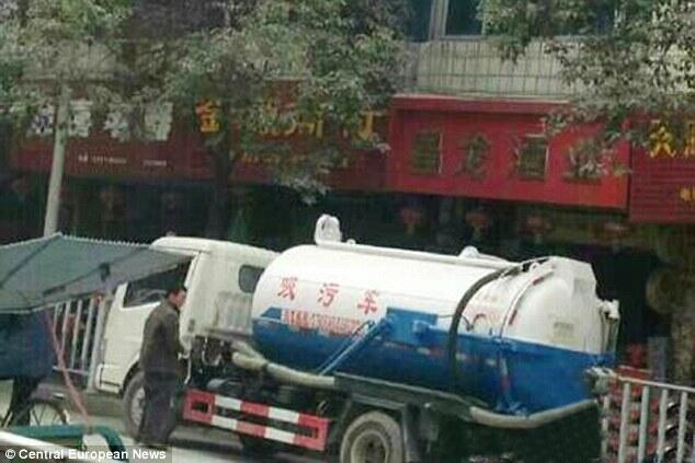 &#91;Berita Tai&#93; Mobil Penyedot WC Meledak, Pejalan Kaki Berlumur Tai