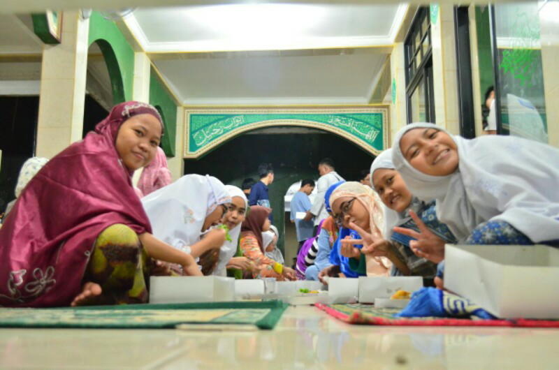 &#91;FR&#93; BUKA PUASA FORSUP BEKASI &amp; REGIONAL BEKASI BERSAMA ANAK YATIM 