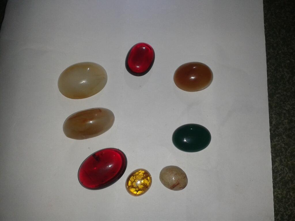 Batu Lipan / Batu kelabang.