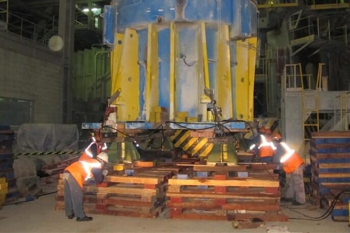 Heavy Lift Specialist --&amp;gt; Jacking - Strandjack - Skidding - Weighing