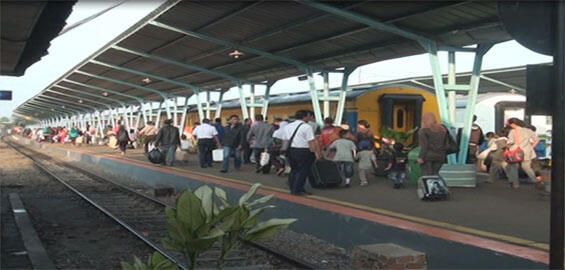 Tiket Kereta Api H-1 Lebaran Sudah Habis Terjual Di Stasiun Kertapati Palembang