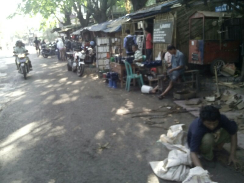 Karena Kami pun Manusia butuh Makan