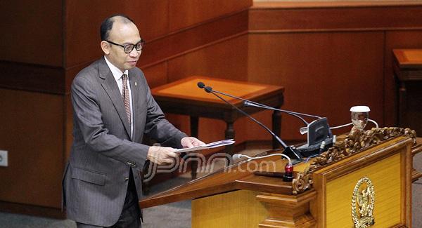 Pak Jokowi : Mohon Jangan Tunjuk Chatib Basri Jadi Menteri