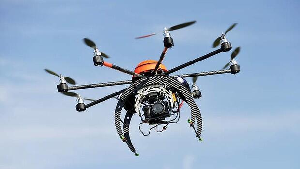 (DRONE} Teknologi Masa Depan Yang Serba Bisa