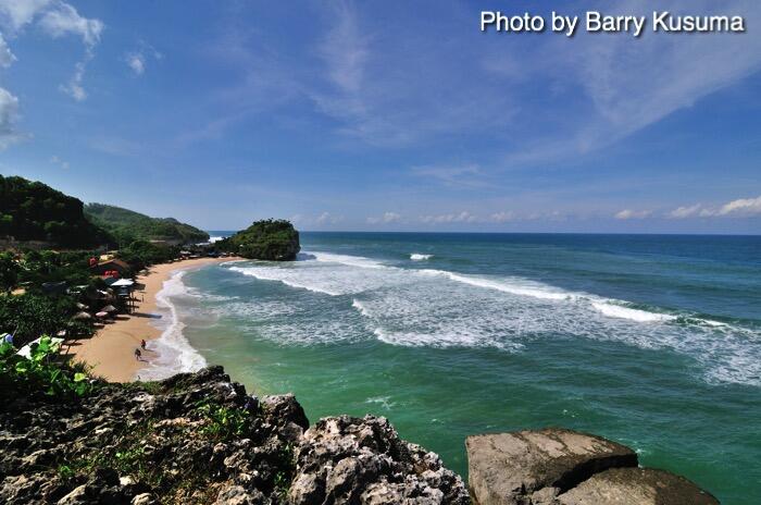 5 pantai yang wajib dikunjungi di Jogja.