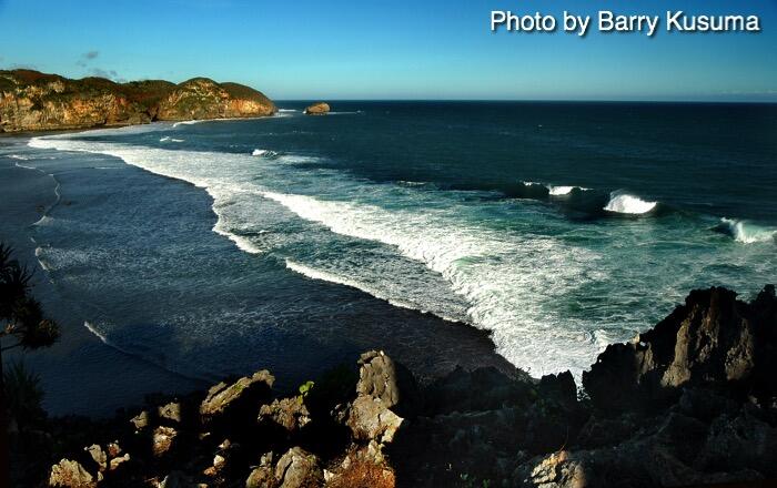 5 pantai yang wajib dikunjungi di Jogja.