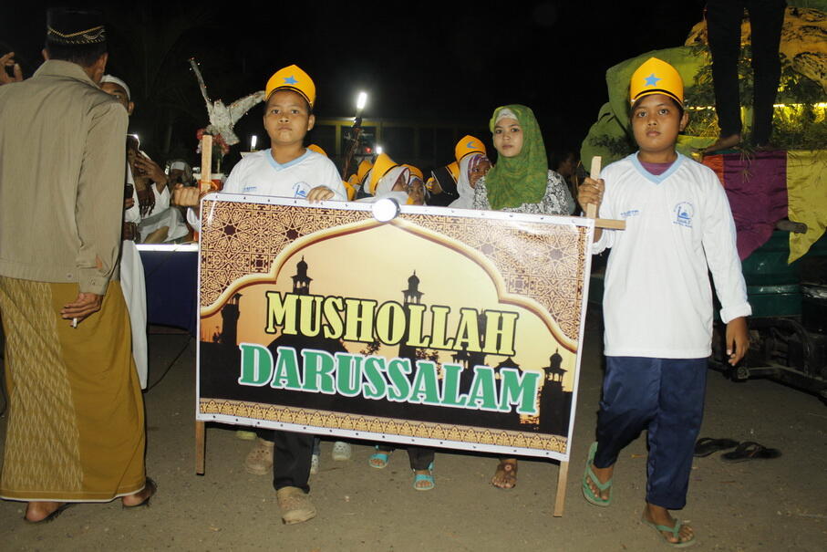 KEMERIAHAN TAKBIR KELILING DI KAMPUNG ANE &#91;PIC BWK INSIDE&#93;
