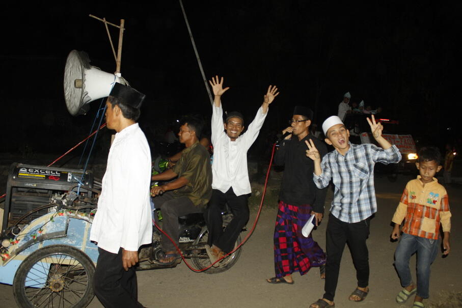 KEMERIAHAN TAKBIR KELILING DI KAMPUNG ANE &#91;PIC BWK INSIDE&#93;