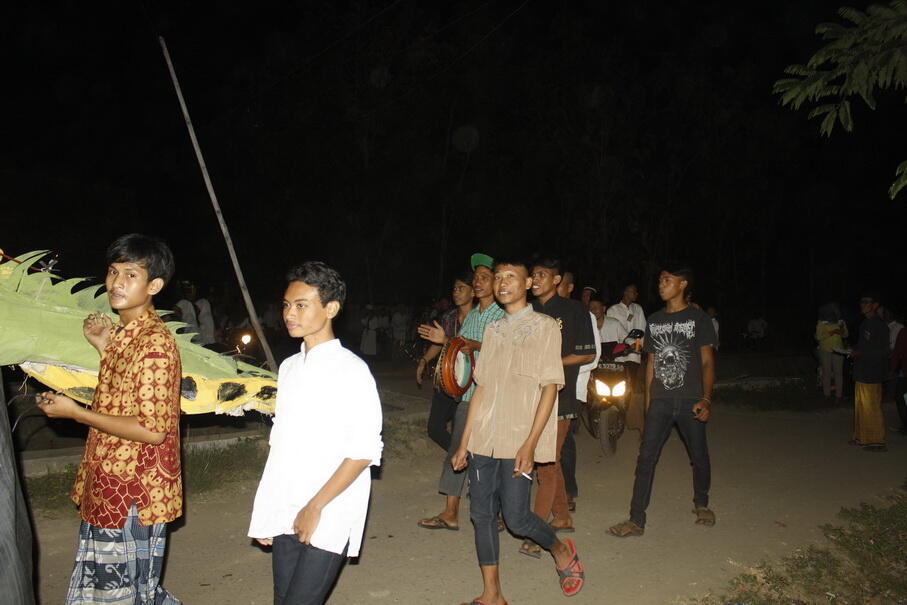 KEMERIAHAN TAKBIR KELILING DI KAMPUNG ANE &#91;PIC BWK INSIDE&#93;