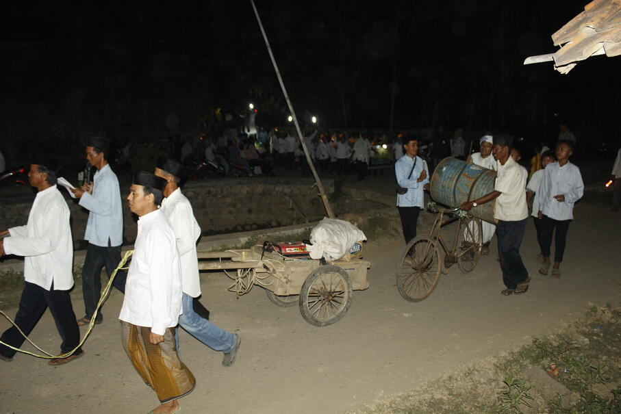 KEMERIAHAN TAKBIR KELILING DI KAMPUNG ANE &#91;PIC BWK INSIDE&#93;