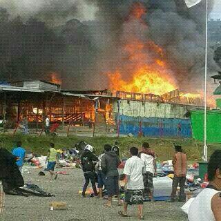 GILA!! Mesjid wamena dibakar oleh pemuda kristen papua #savemuslimpapua