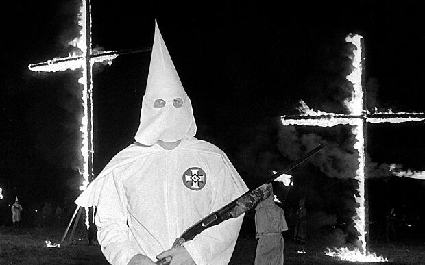 Bangkitnya Kelompok Ku Klux Klan ( Triple K or KKK )