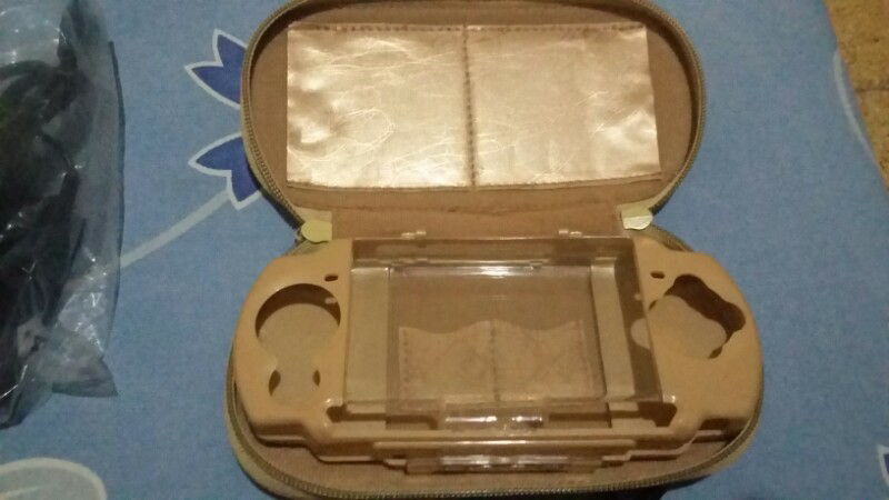 PSP 2000 piano black mulus + 16gb + pouch + crystal case