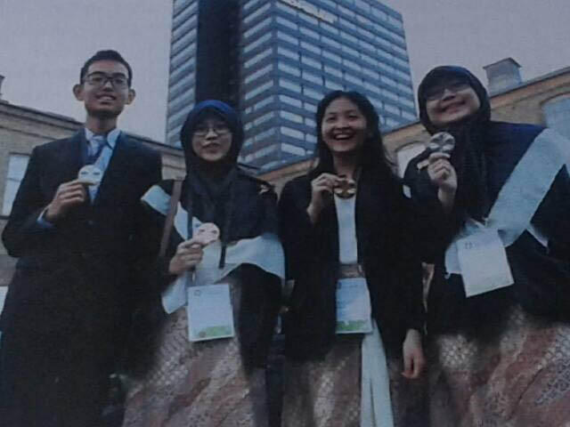 Siswa-siswi SMA Indonesia Sukses Raih Medali Emas di 26th IBO, Denmark