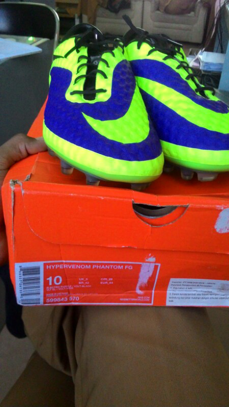 Jual/TT/Barter Sepatu Hypervenom Phantom FG