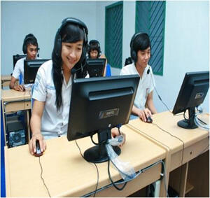 Macam-macam orang kalau pakai headset