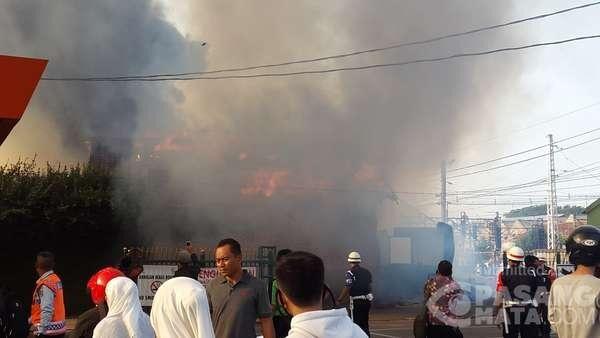 Kebakaran di Parkiran Luar Stasiun Bogor Hanguskan 25 Motor