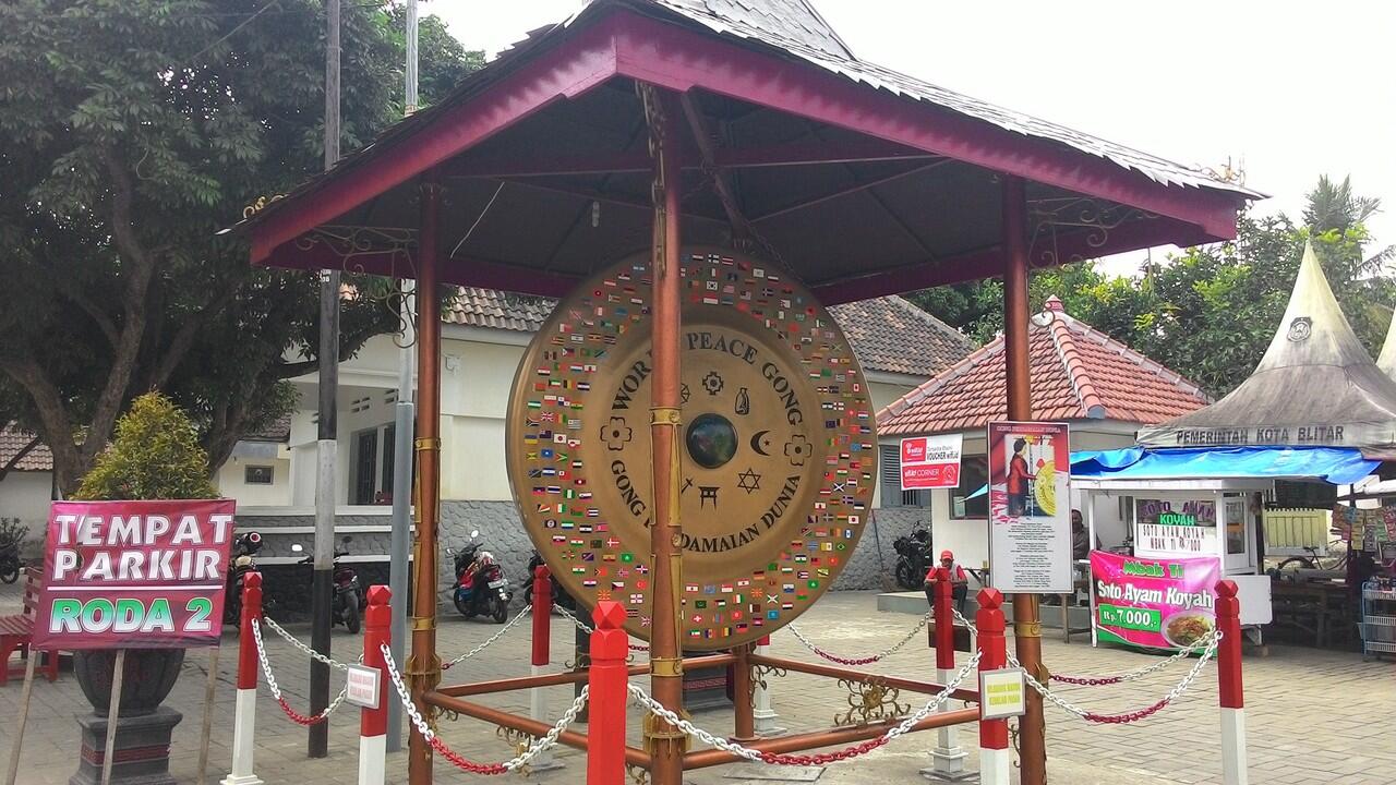 Berkunjung ke Istana Gebang Rumah Masa Kecil Bung Karno