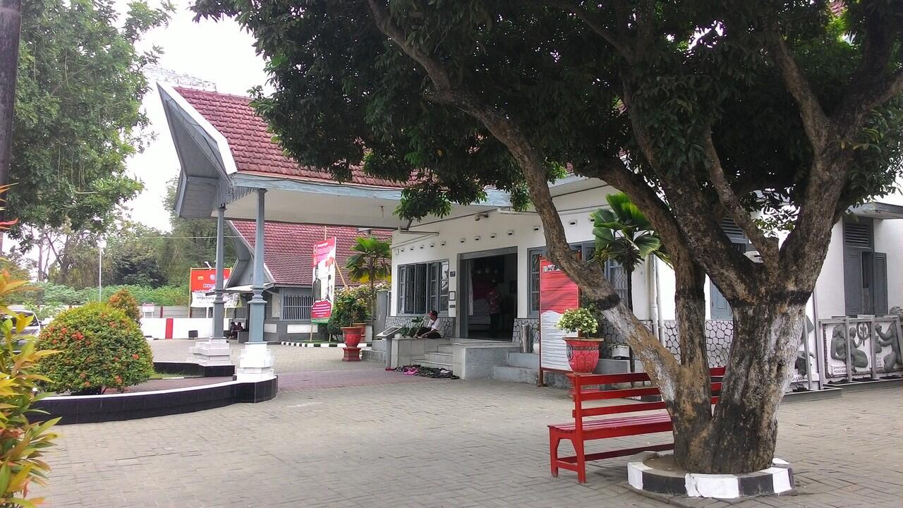 Berkunjung ke Istana Gebang Rumah Masa Kecil Bung Karno