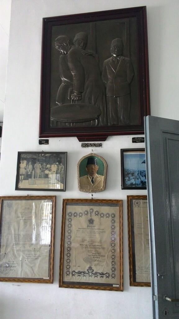 Berkunjung ke Istana Gebang Rumah Masa Kecil Bung Karno