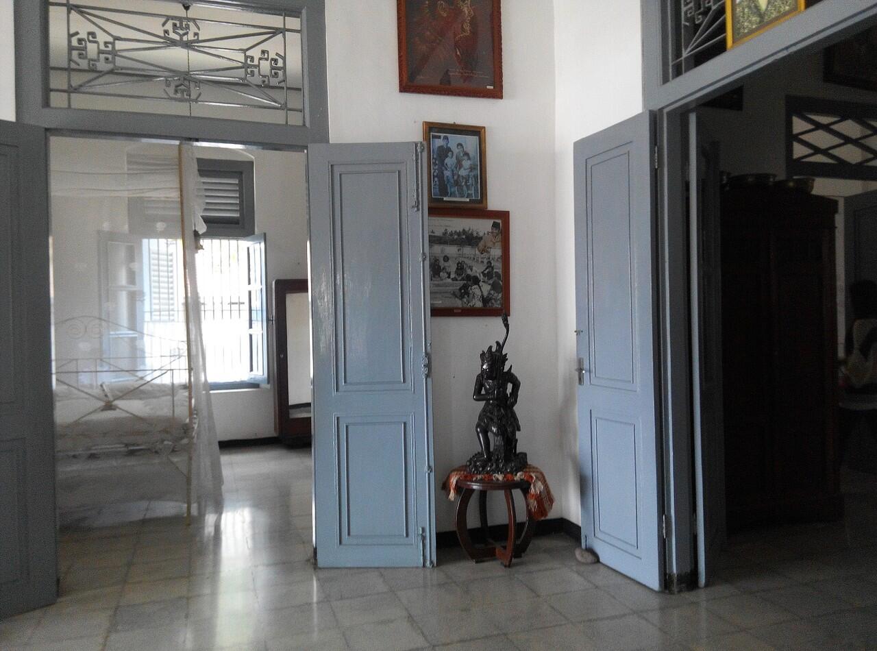 Berkunjung ke Istana Gebang Rumah Masa Kecil Bung Karno