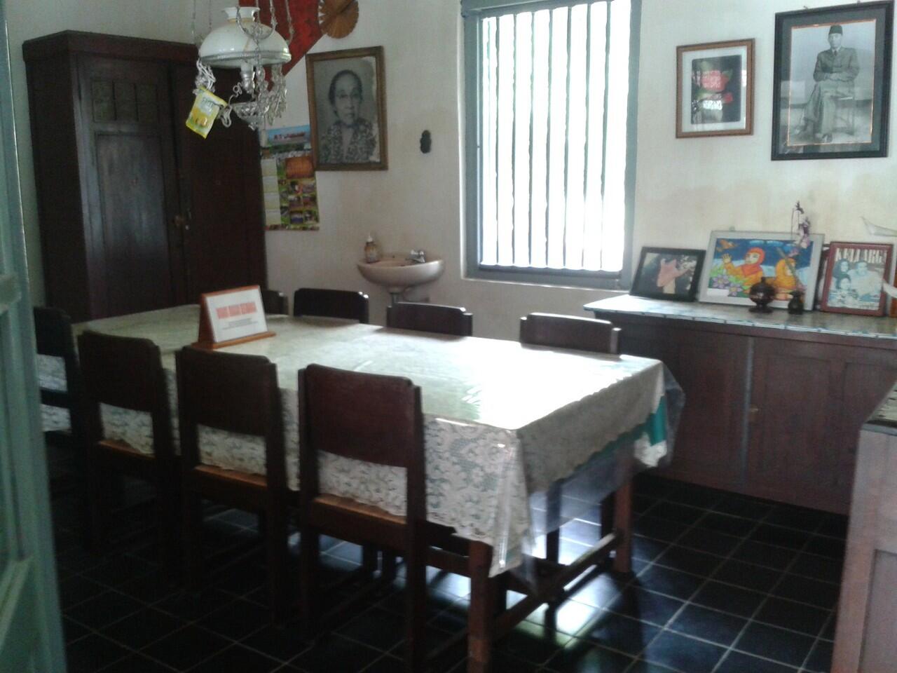 Berkunjung ke Istana Gebang Rumah Masa Kecil Bung Karno