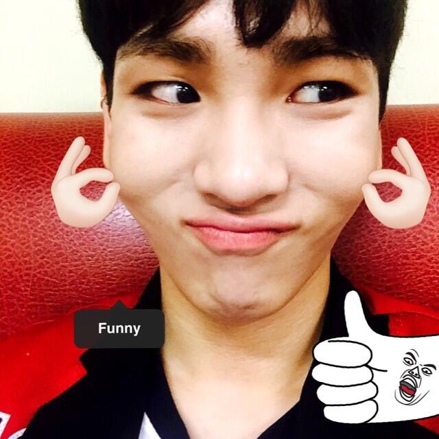 Cara gampang cubit pipi idol K-POP favorit kamu!