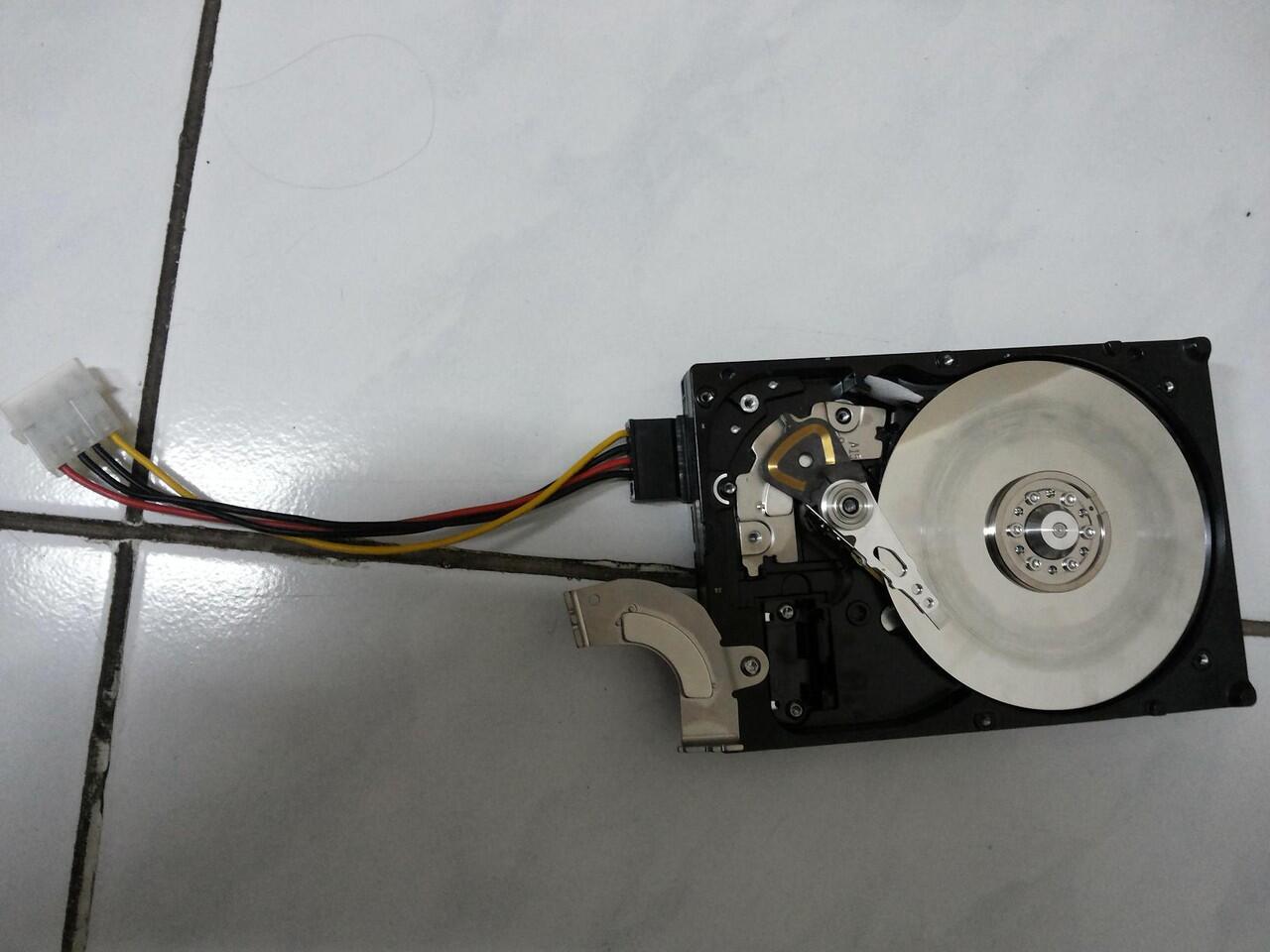 Tanya sambung Kabel Sata....>> Hack Hardisk untuk grinda poles batu akik