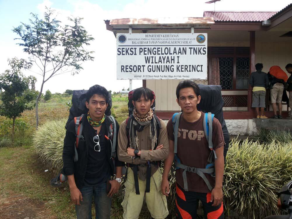 &#91;CATPER&#93; Menikmati Keindahan Mt. Kerinci, puncak pulau Sumatera.