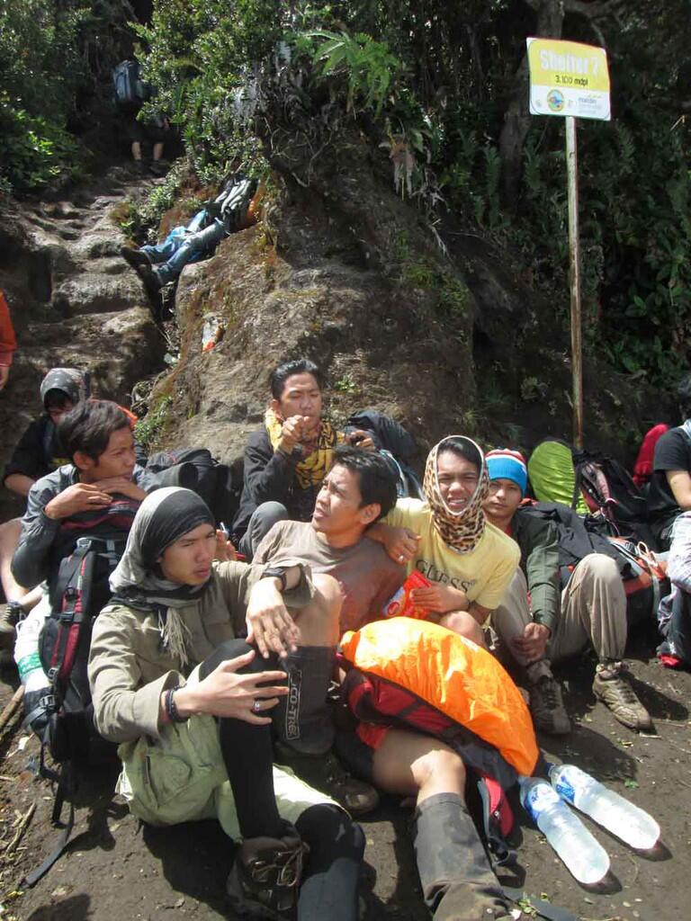 &#91;CATPER&#93; Menikmati Keindahan Mt. Kerinci, puncak pulau Sumatera.