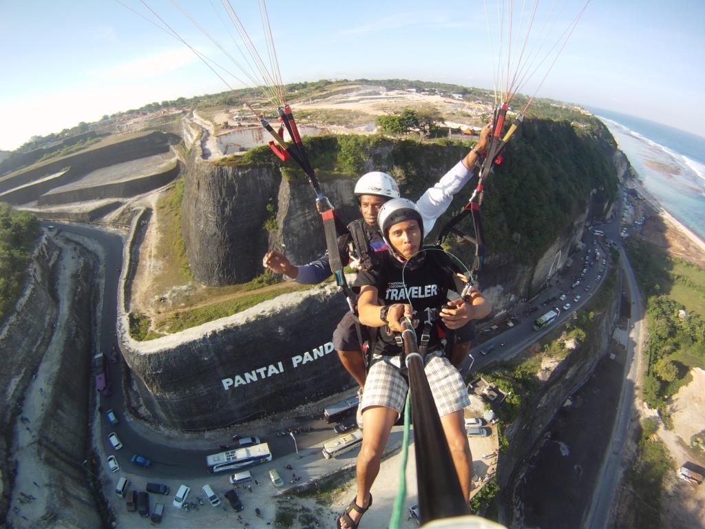 &#91;BALI&#93; Cara Baru menikmati keindahan pantai pandawa
