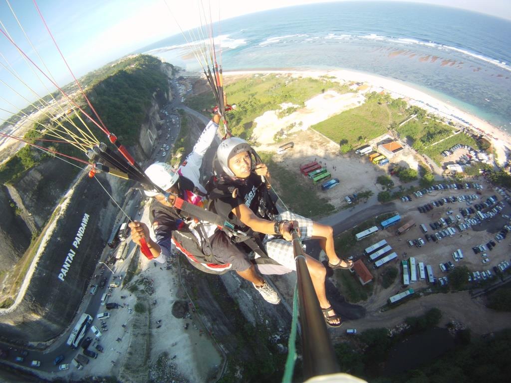 &#91;BALI&#93; Cara Baru menikmati keindahan pantai pandawa