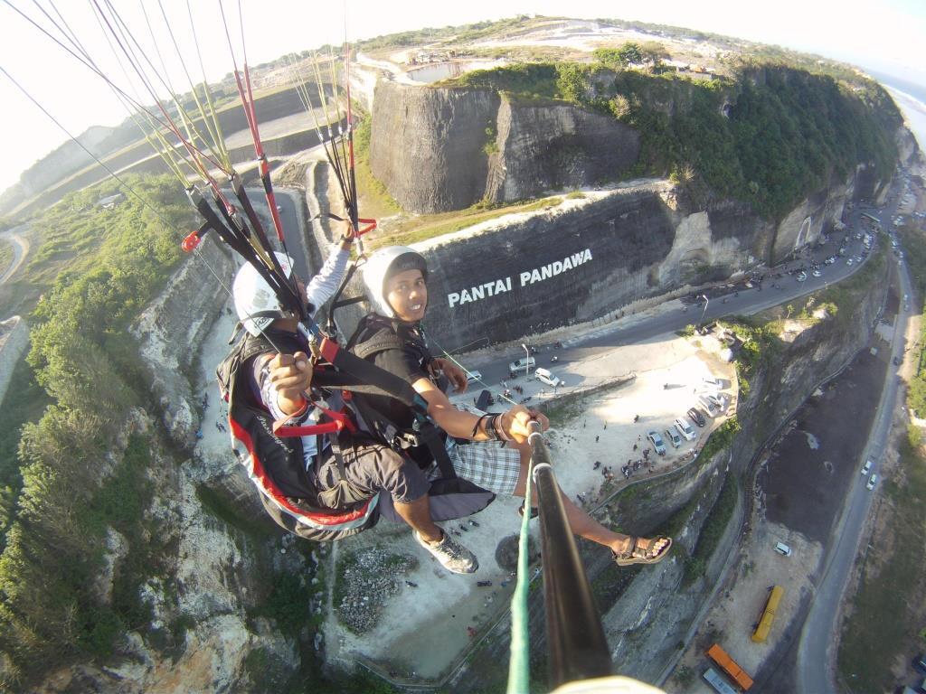 &#91;BALI&#93; Cara Baru menikmati keindahan pantai pandawa