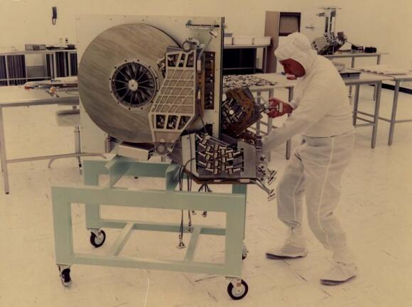 Fakta menakjubkan tentang evolusi hard disk drive (sejarah komputer).