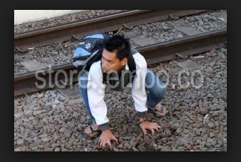 KRL Dilempari Batu, PT KCJ: Warga Pinggir Rel Sadar Anak Tak Boleh Main Dekat Rel