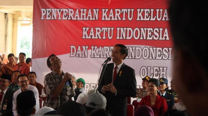 Kata Jokowi Perwakilan Penerima KIP Abdul Muis Mirip Dirinya Sewaktu Kecil