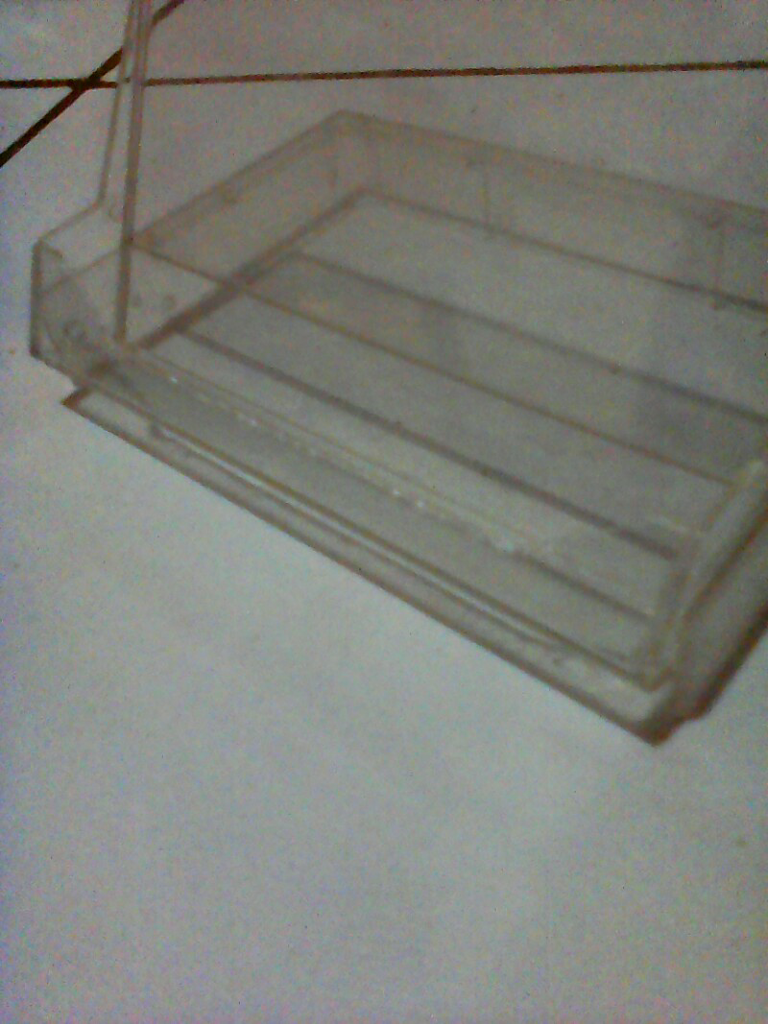 (DIY) Buat stand holder smartphones dari bekas tutup kaset