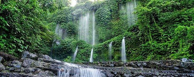 Yang suka Travelling masuk, Air Terjun Indonesia yang Jarang Dikunjungi Orang