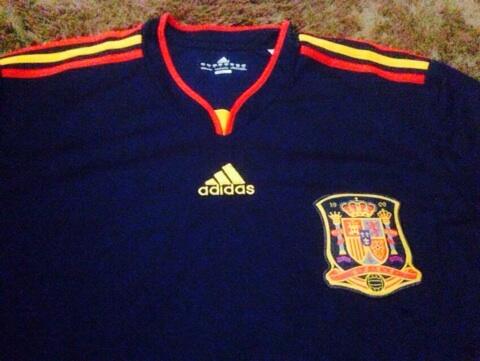 [Review] Jersey Spain Away 2010/11 (new)