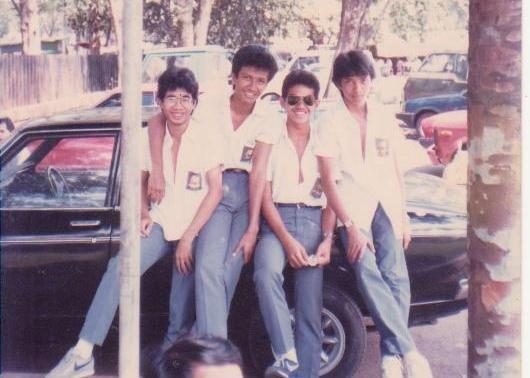 Nostalgia Waktu Kita Masih Berseragam Putih Abu-abu Aja, Yuk!